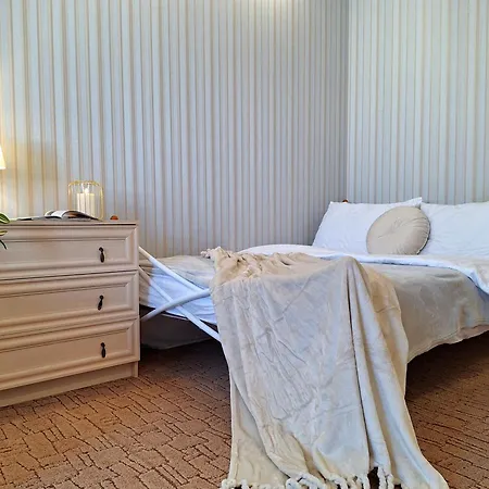 Alex Apartments: Садовий Cozy Stay with 24/7 Self Check-In Poltava Exterior photo