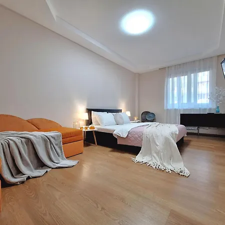 Alex Apartments: Садовий Cozy Stay with 24/7 Self Check-In Poltava Exterior photo