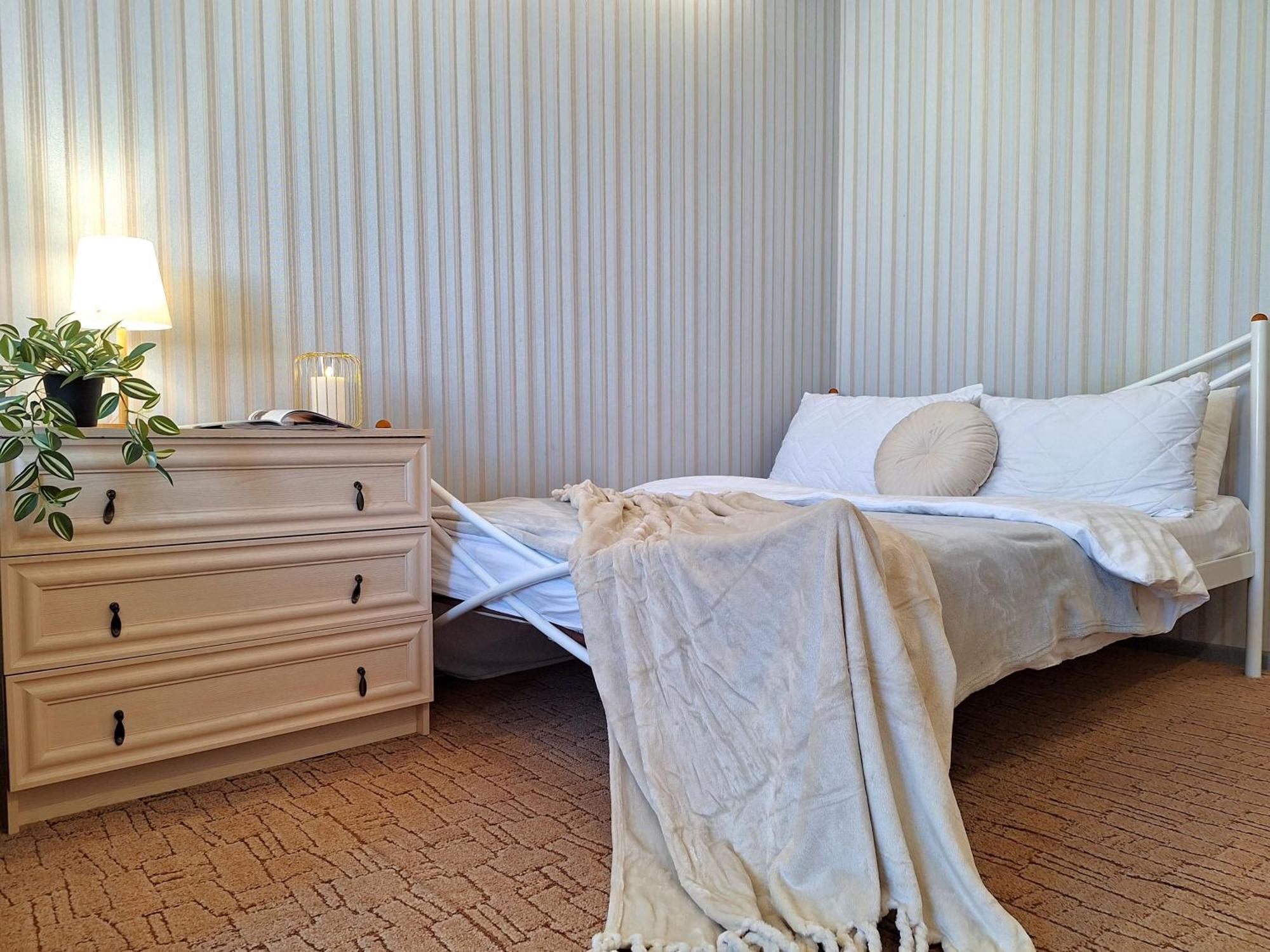 Alex Apartments: садовий Cozy With 24/7 Self Check-in Apartment *