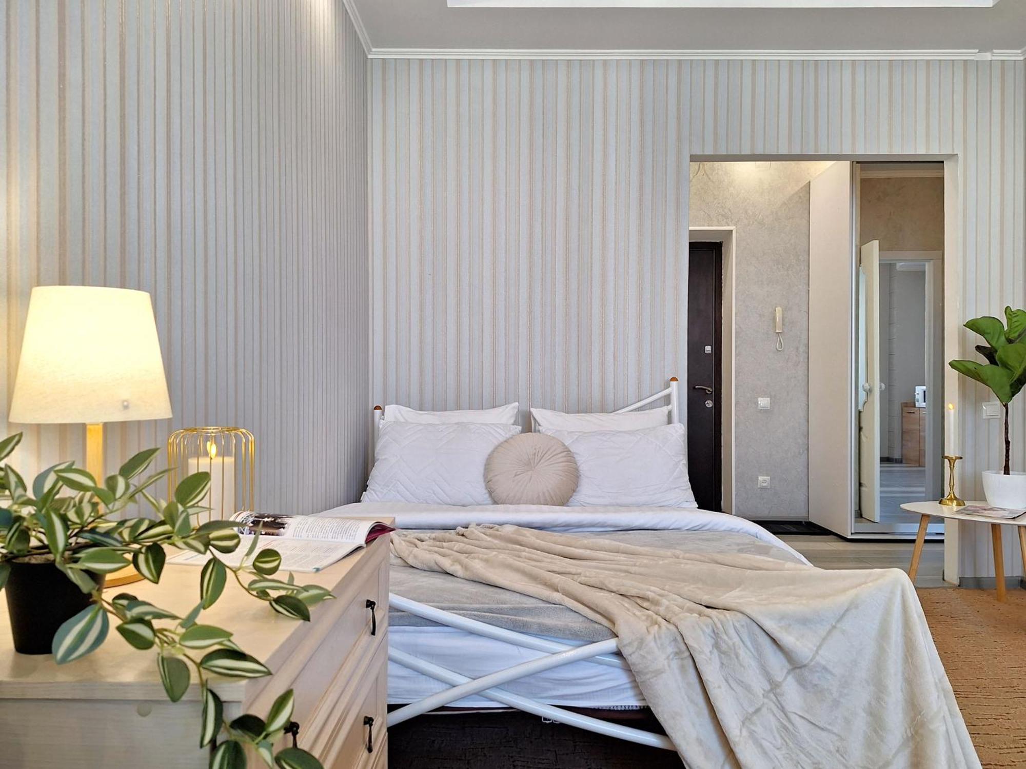 Alex Apartments: садовий Cozy With 24/7 Self Check-in * Poltava
