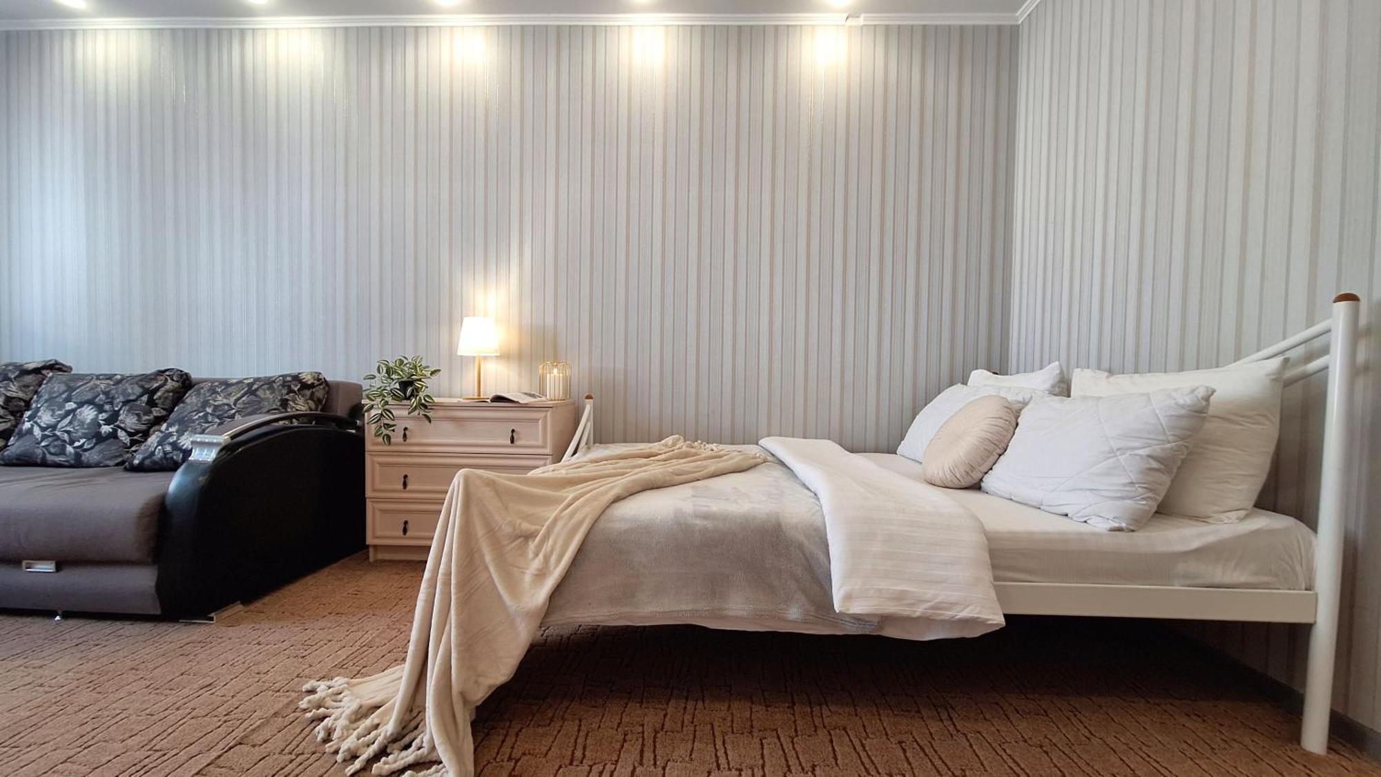 Apartment Alex Apartments: садовий Cozy With 24/7 Self Check-in
